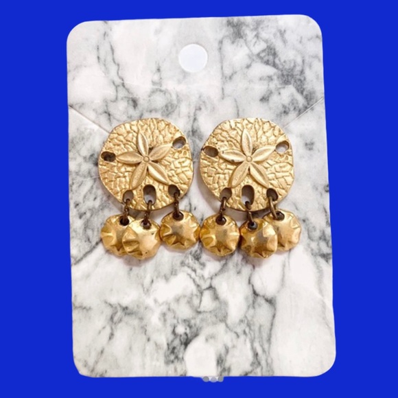 Vintage Golden Sand Dollar Earrings - Picture 1 of 2